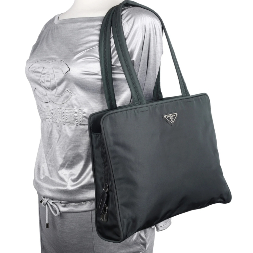 Vintage Prada Tessuto Nylon Bag - Picture 11 of 11